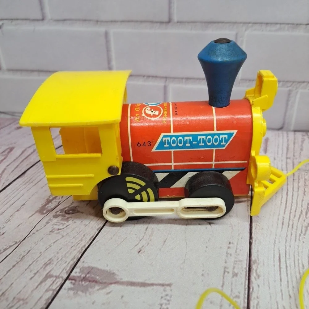 VTG Fisher Price Toot Toot Train 1964, Lot Of 3